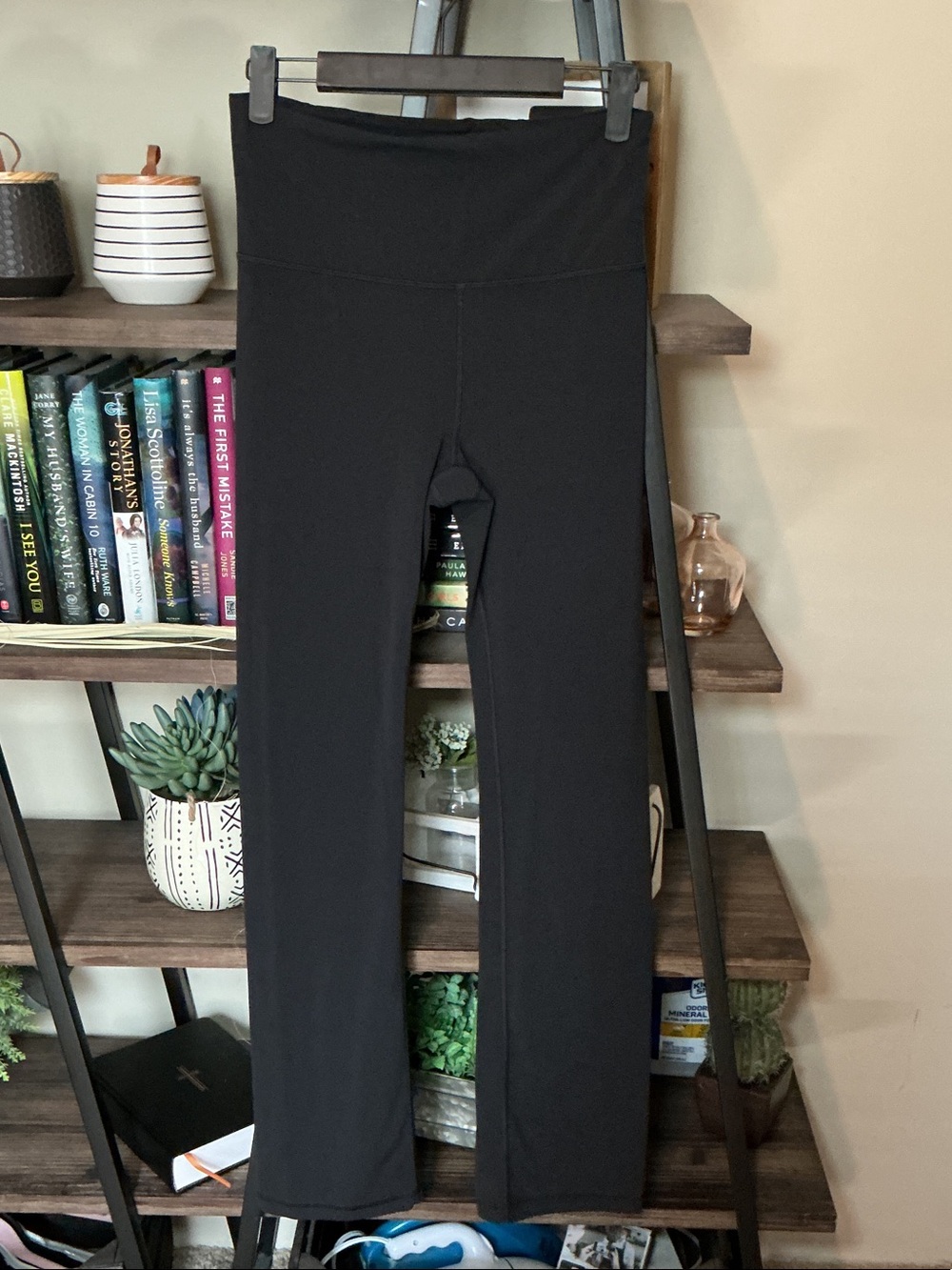 Athleta Elation Straight Leg Black Size S
